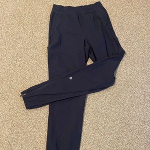 never worn true navy lululemon adapted state pant